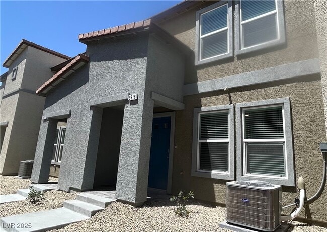 Building Photo - 9916 Tangerine Hls St