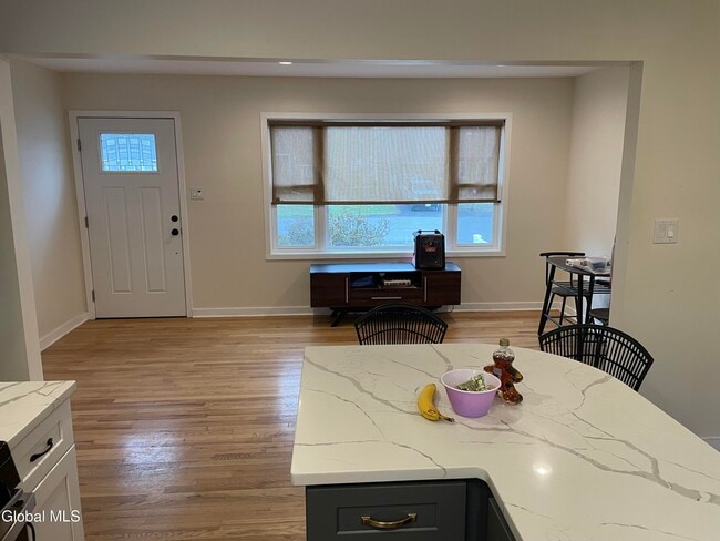 Building Photo - 13 Richards Dr