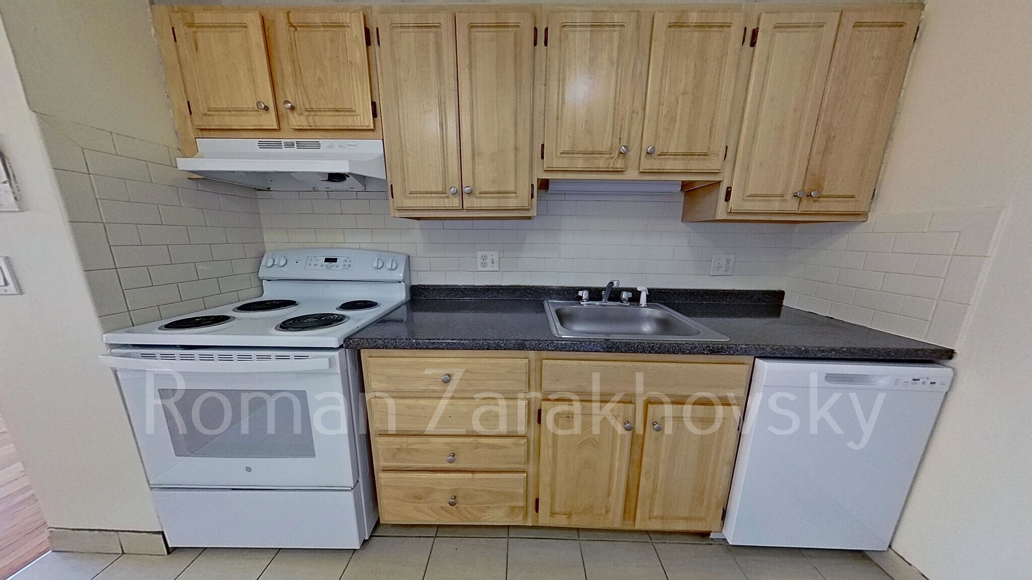 Building Photo - 88 Gardner St