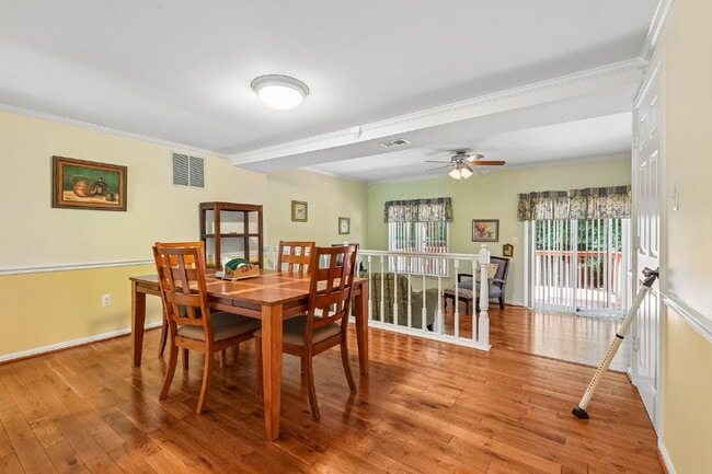 Building Photo - 11598 Overleigh Dr