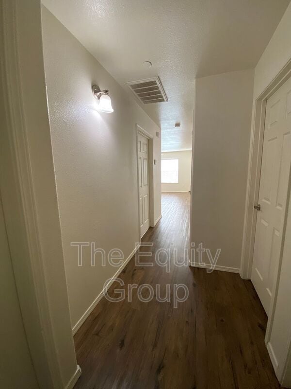 Building Photo - 2109 Bella Oaks Dr