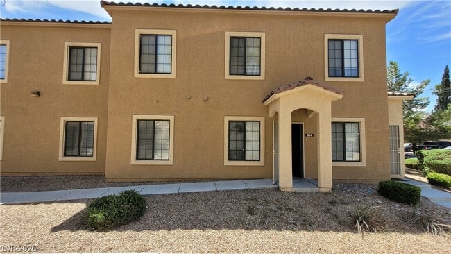 Building Photo - 2151 Hussium Hills St