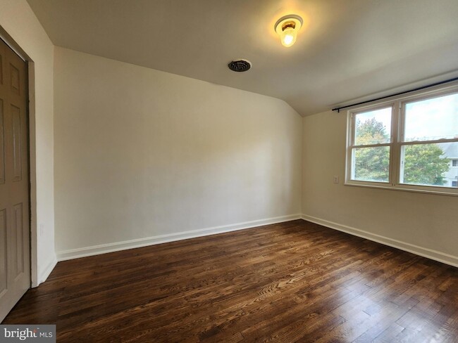 Building Photo - 1605 Woodbine St
