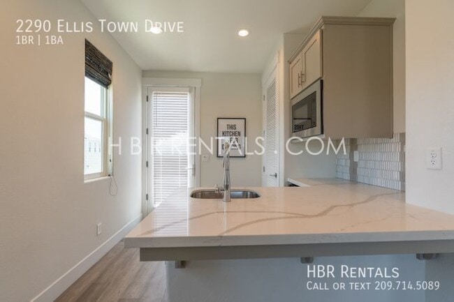 Building Photo - 2290 Ellis Town Dr