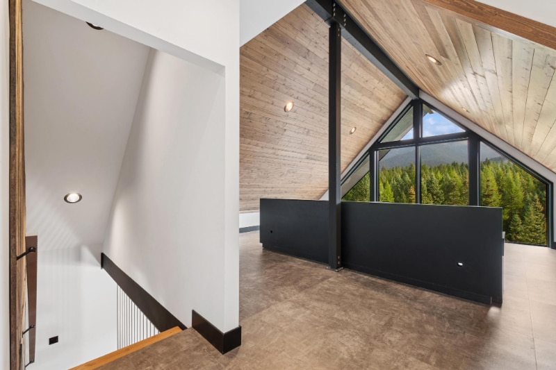 Building Photo - 172 E Many Lakes Dr