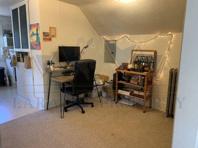 Building Photo - 1 Bedroom 1 Bathroom Apartment