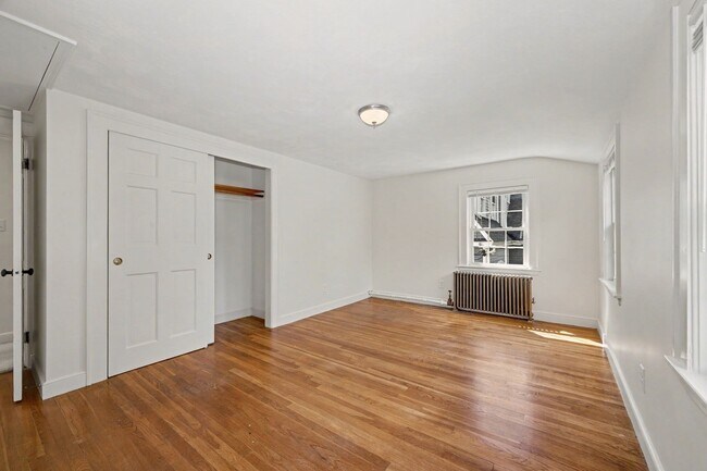 Building Photo - 95 Gleason Rd
