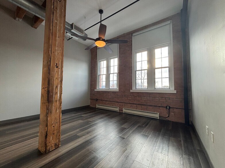 Interior Photo - Oak Knitting Mill