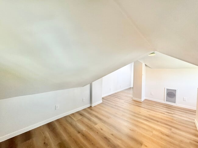 Building Photo - 4408 Brunswick Ave