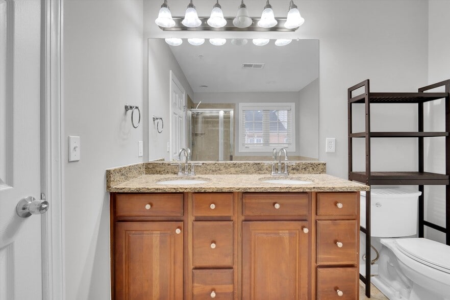 Building Photo - 7974 Vigne Ct