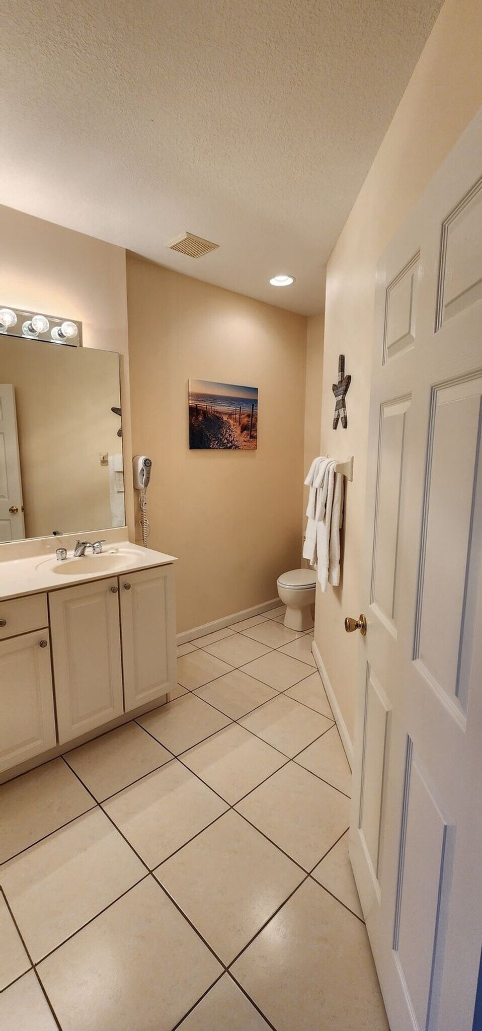 Building Photo - 8270 Mulligan Cir