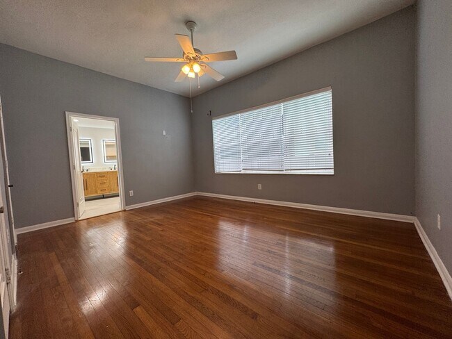 Building Photo - Davis Island Charming Home