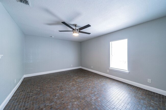 Building Photo - Beautiful home in Fort Worth!