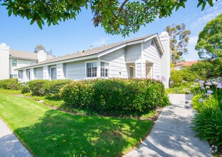 Building Photo - Very Charming 2BR/2BA Condo in Calavera Hi...