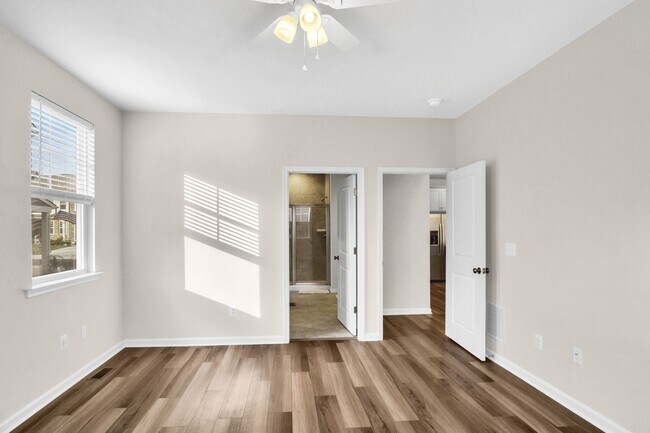 Building Photo - Spacious 3 Bedroom 3.5 Bath Townhome with Finished Basement & First-Floor Suite Near I-64