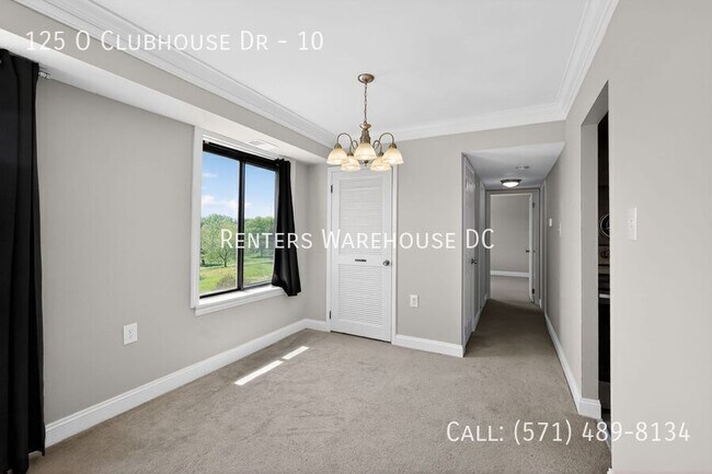 Building Photo - 125 O Clubhouse Dr-10