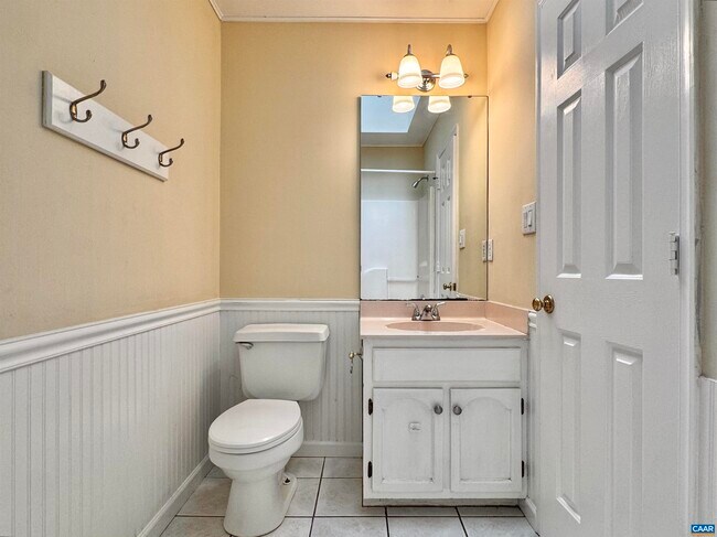 Building Photo - 4644 Briarwood Dr
