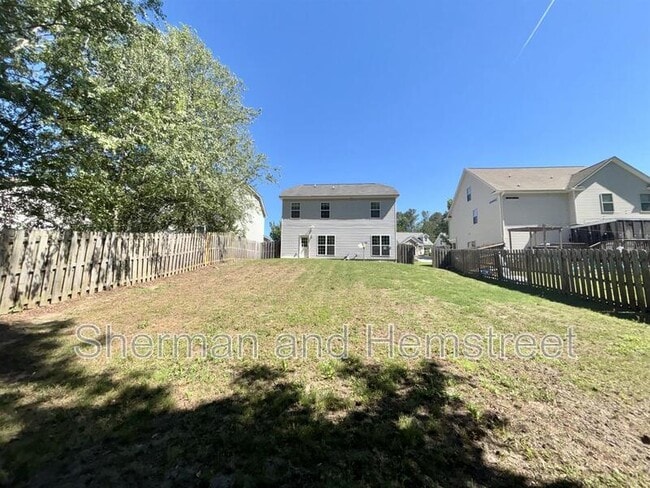 Building Photo - 1426 Collins Dr