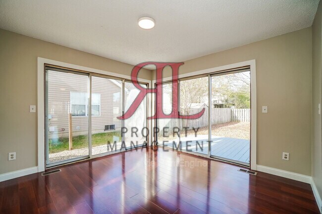 Building Photo - 5066 Ivywild Ave