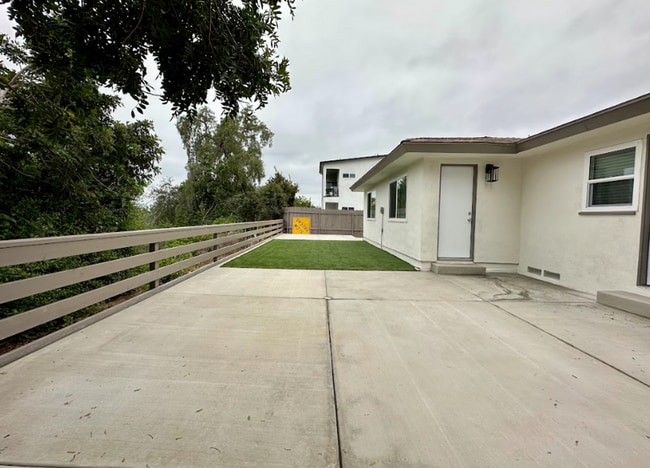 Building Photo - Newly Renovated 2023!! Super close to camp...