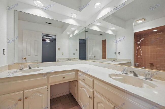 Building Photo - 217 Elder Oak Dr