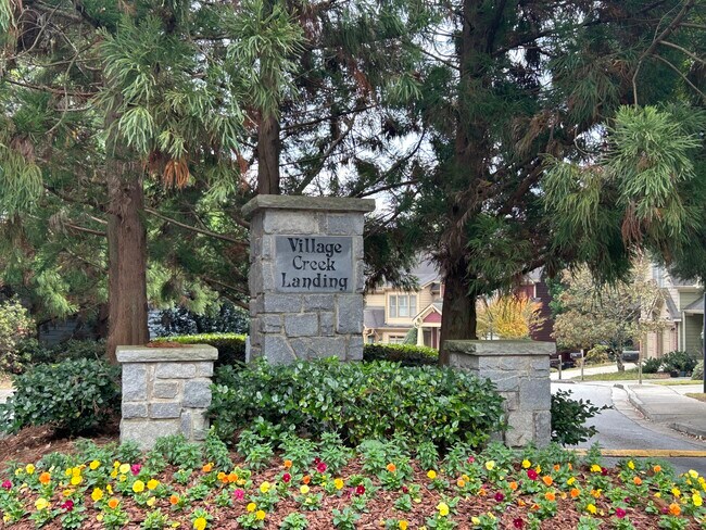 Building Photo - 2535 Village Creek Landing SE