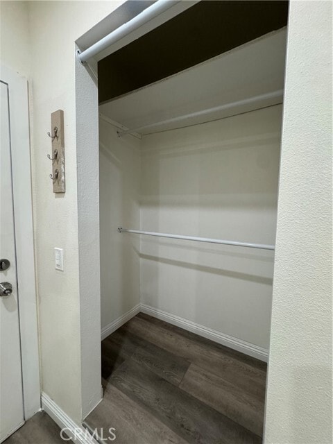 Building Photo - 4628 W Simmons Ave