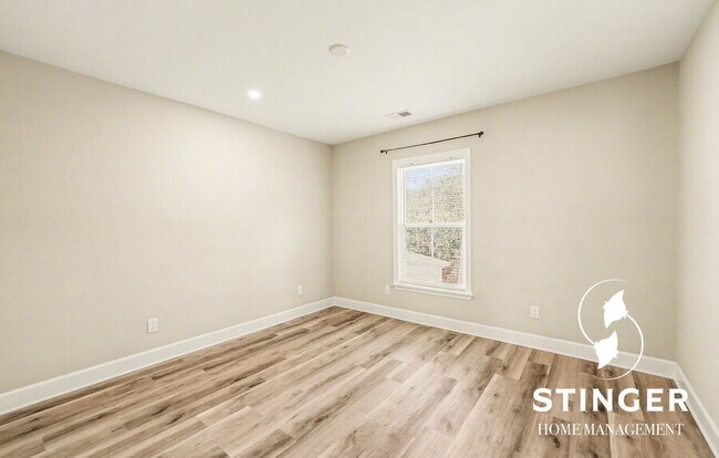 Building Photo - 14 Los Robles Rd