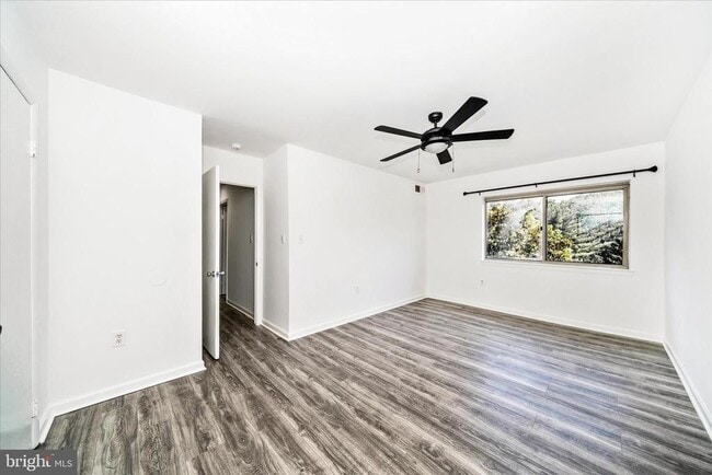Building Photo - 12202 Braxfield Ct