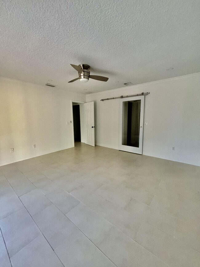 Building Photo - 7927 Bishopwood Rd