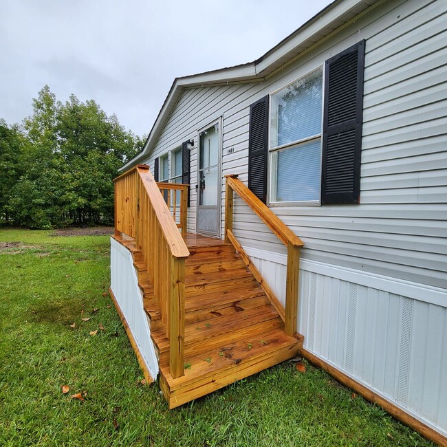 Building Photo - Coming Soon (December 2025)!! Beautiful 3 bedroom, 2 bath mobile home