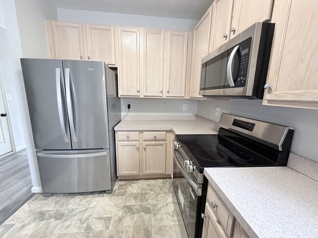 Building Photo - 2396 Bizzone Cir