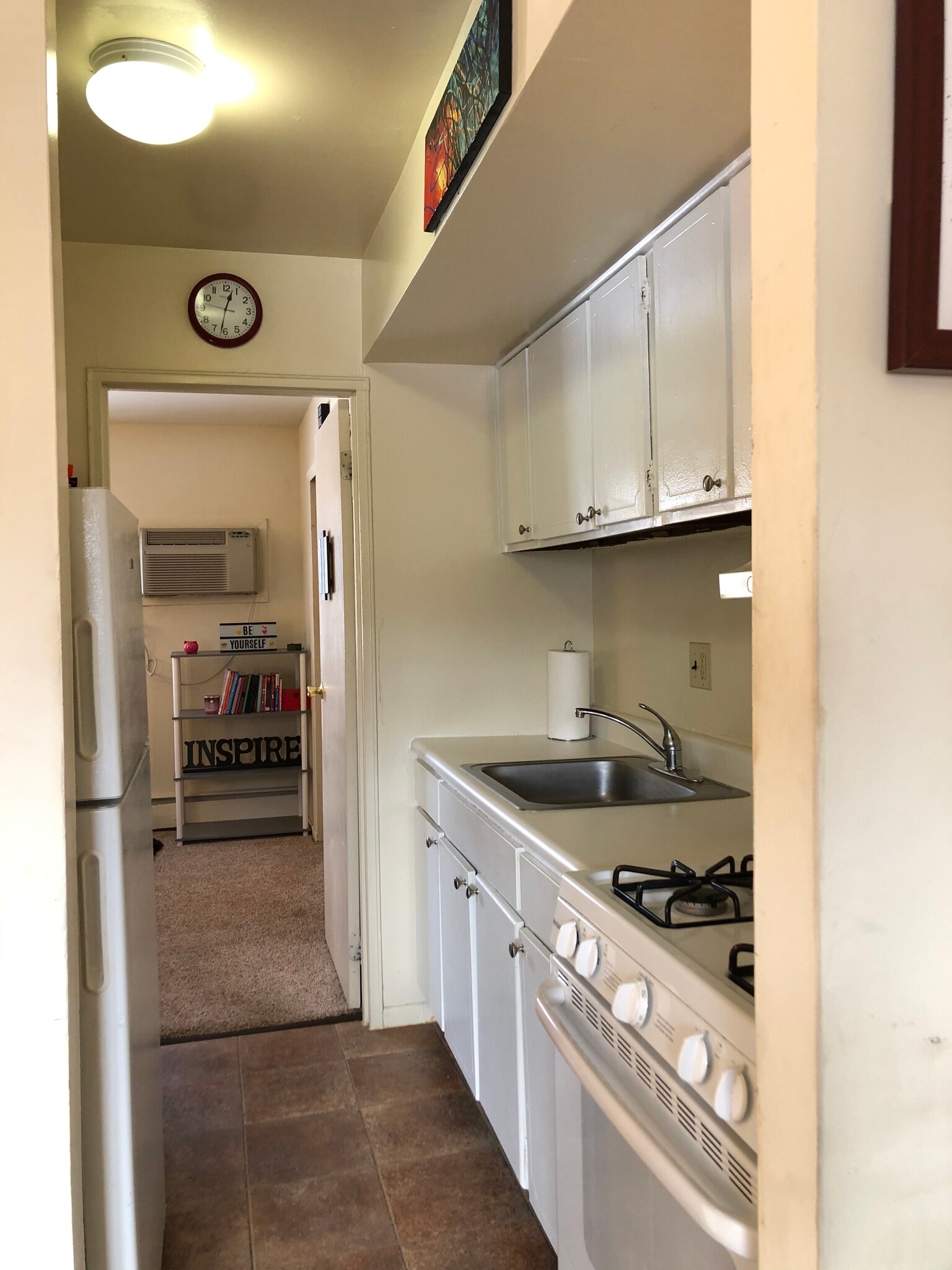 Building Photo - 907 W Aaron Dr
