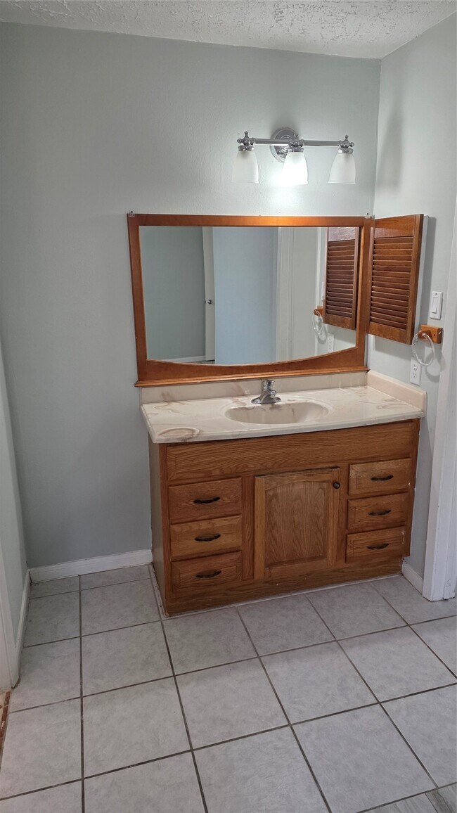 Building Photo - 3607 Timber Rock Ct