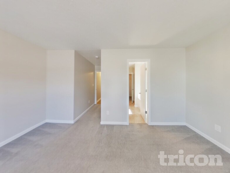 Building Photo - 4907 Long Iron Dr