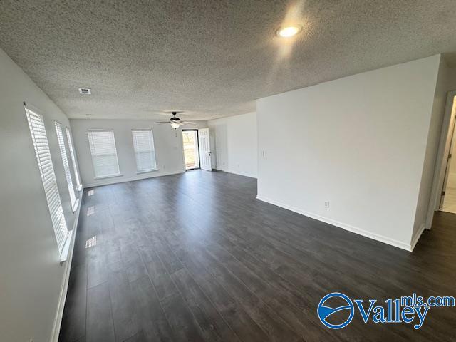 Building Photo - 202 Blue Sage Dr