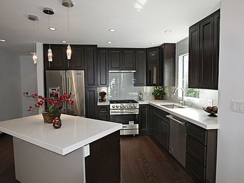Building Photo - Live in the 90210! Stunning Modern Newly Renovated 2 Bedroom plus bonus room home in Beverly Hills!