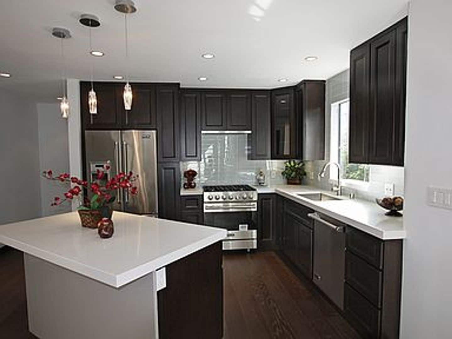 Building Photo - Live in the 90210! Stunning Modern Newly Renovated 2 Bedroom plus bonus room home in Beverly Hills!