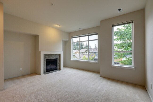 Building Photo - Lovely 2BR 1.75BA Issaquah Town Home, Perf...
