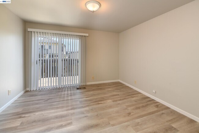 Building Photo - 2716 Adeline St