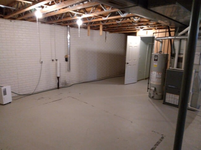 Building Photo - 2306/2308 PVE