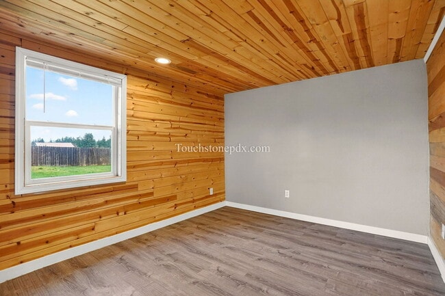 Building Photo - 10022 SE 172nd Ave