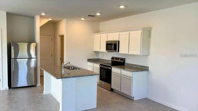 Building Photo - 2449 Grey Hawk Dr