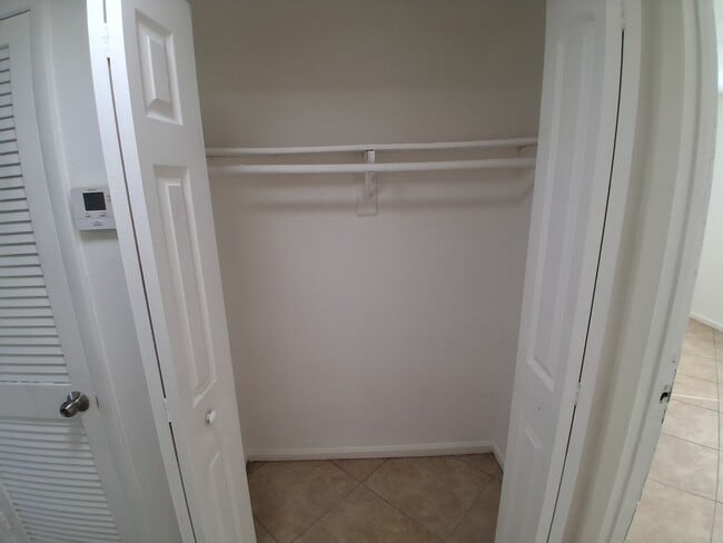 Building Photo - 1333 S Dixie Hwy