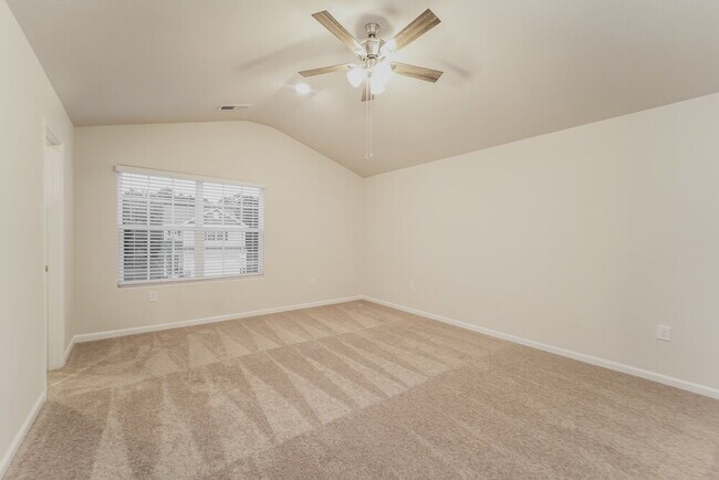 Building Photo - 8050 Moose Crk Dr