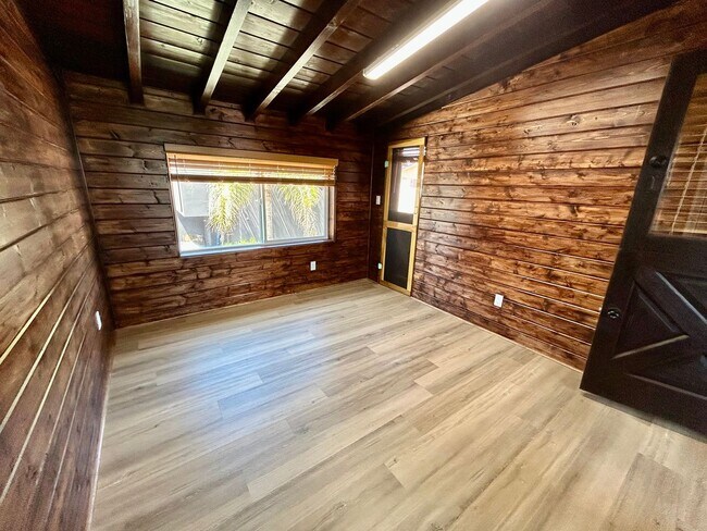Building Photo - Charming 2 Bed / 2 Bath Coastal Retreat with Ocean Views in Ocean Beach