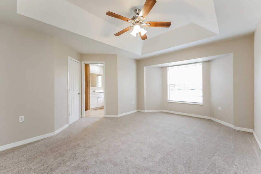 Building Photo - 3731 15th St W