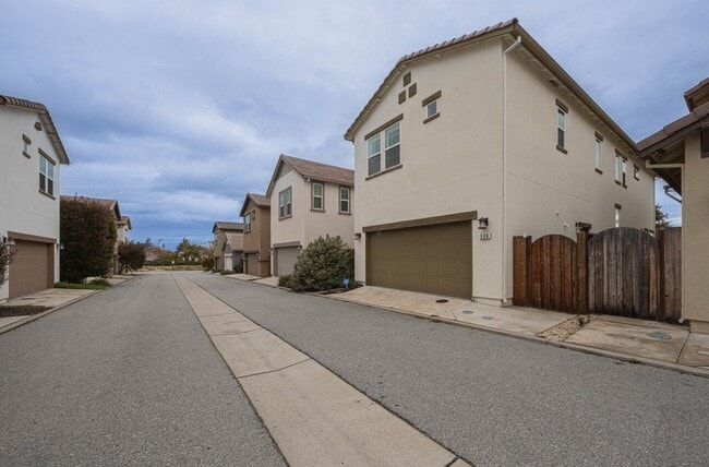 Building Photo - 588 Rosa Monte Wy