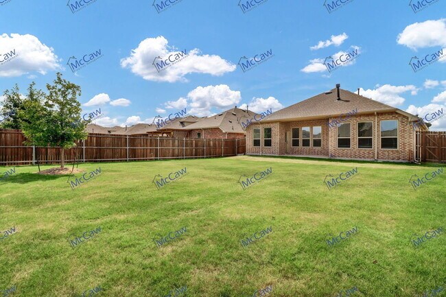 Building Photo - 1345 Francesca Dr