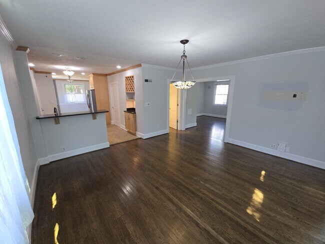 Building Photo - 229 S Blake Rd